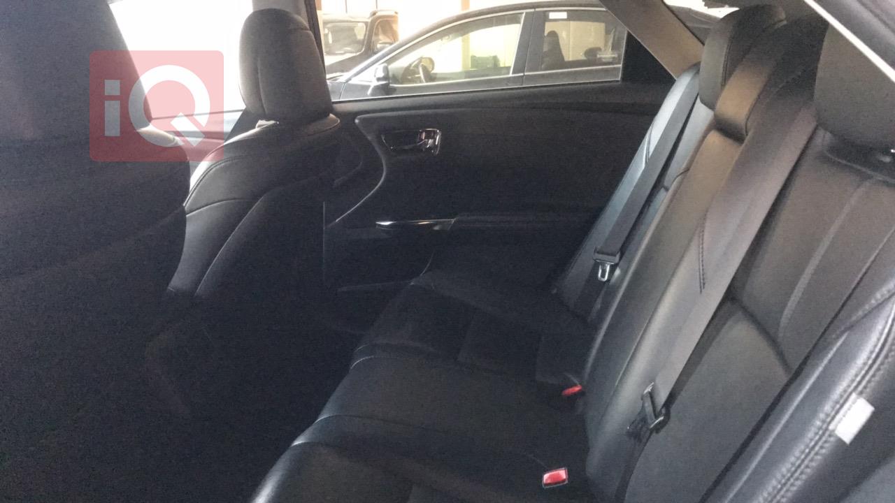 تويوتا أفالون